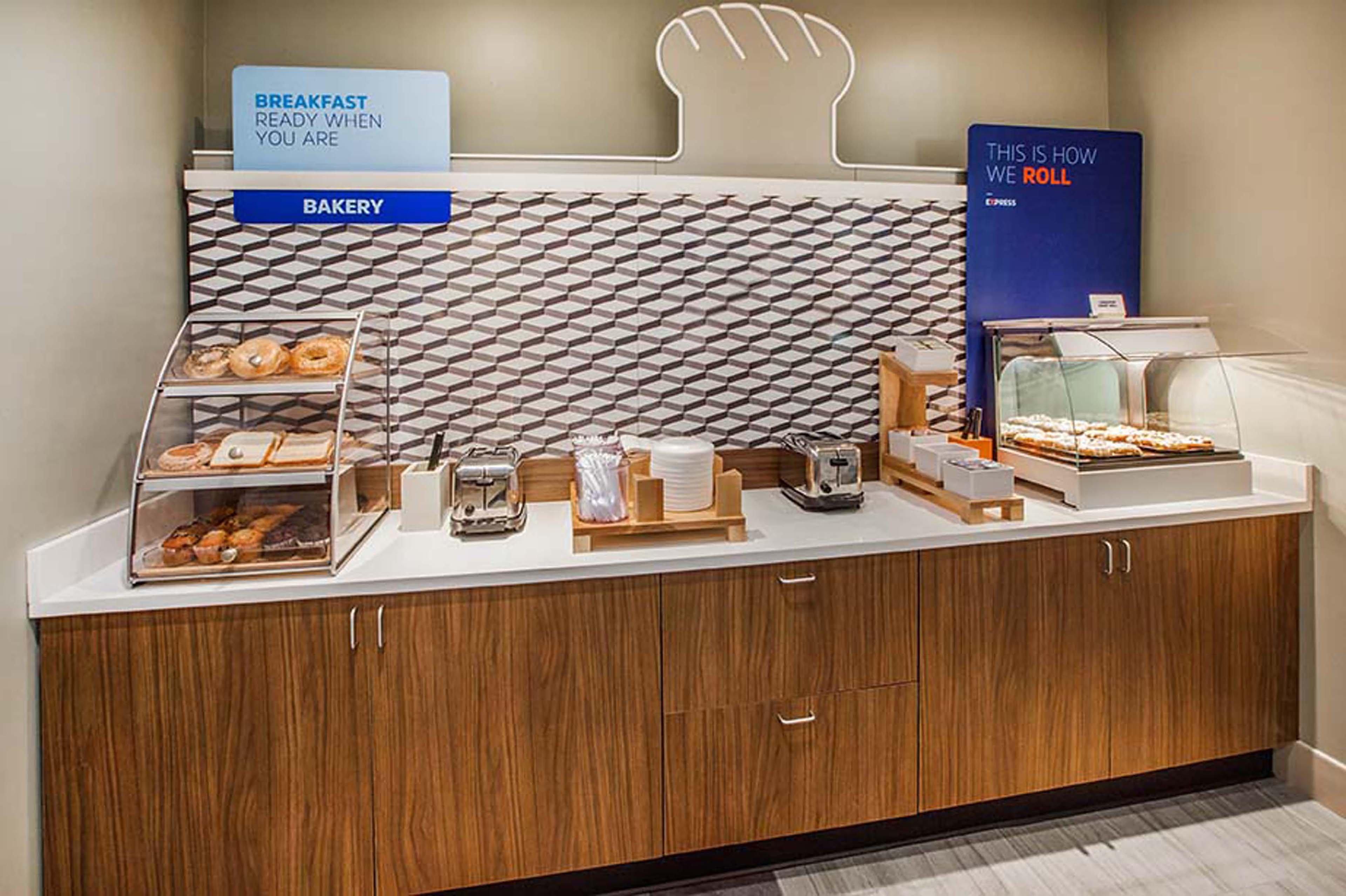 Holiday Inn Express & Suites Lantana By Ihg Dış mekan fotoğraf