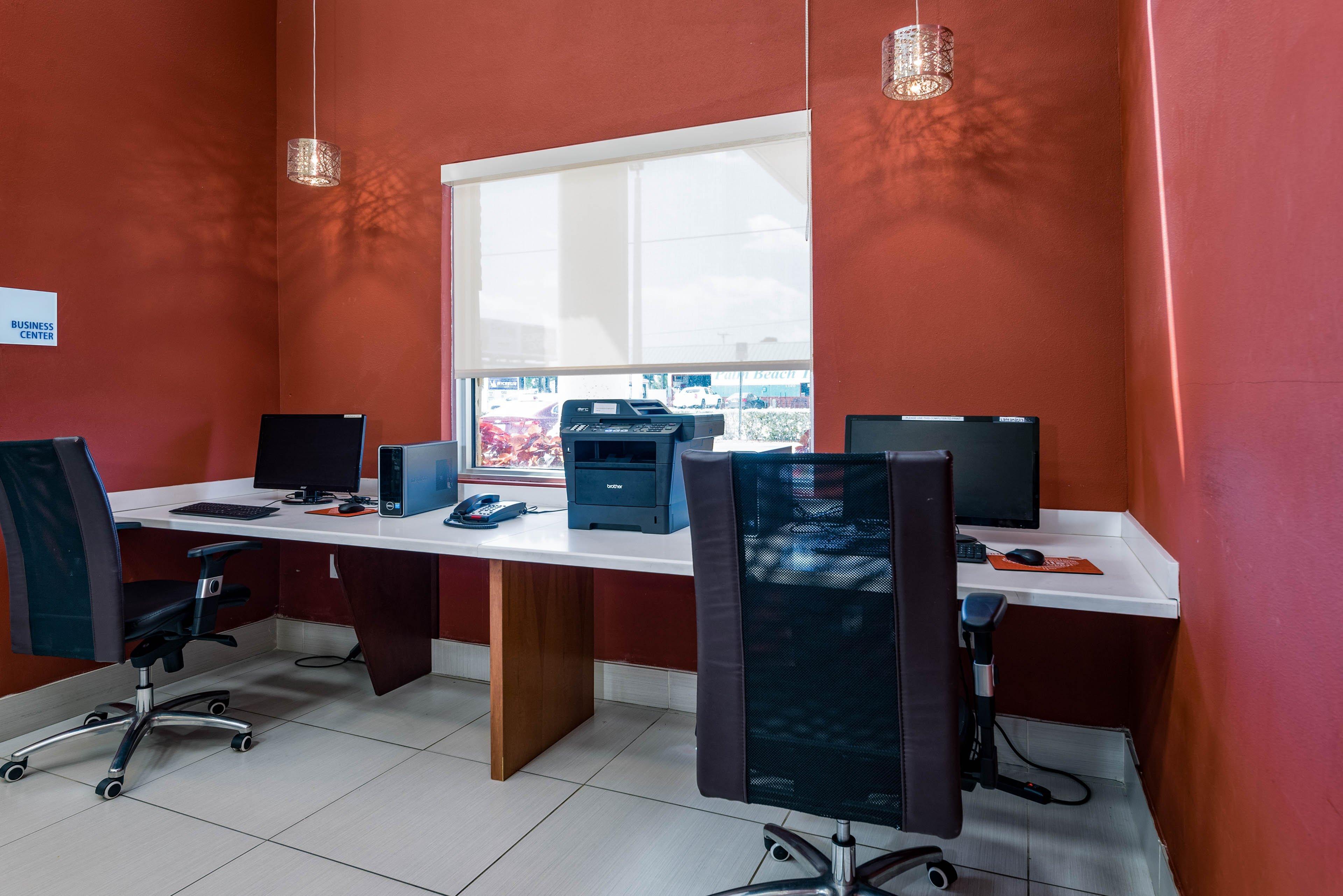 Holiday Inn Express & Suites Lantana By Ihg Dış mekan fotoğraf
